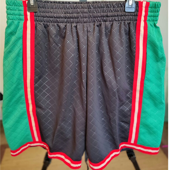 Mitchell & Ness Los Angeles Lakers Neapolitan Shorts Large Swingman - Picture 1 of 5